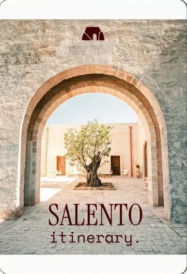 Een Instagram-story van Salento.com: een stenen poort met een olijfboom en de titel Salento itinerary